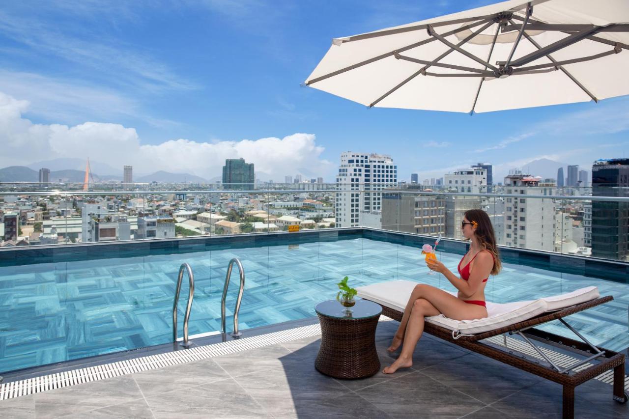 Golden Line Hotel Danang Экстерьер фото
