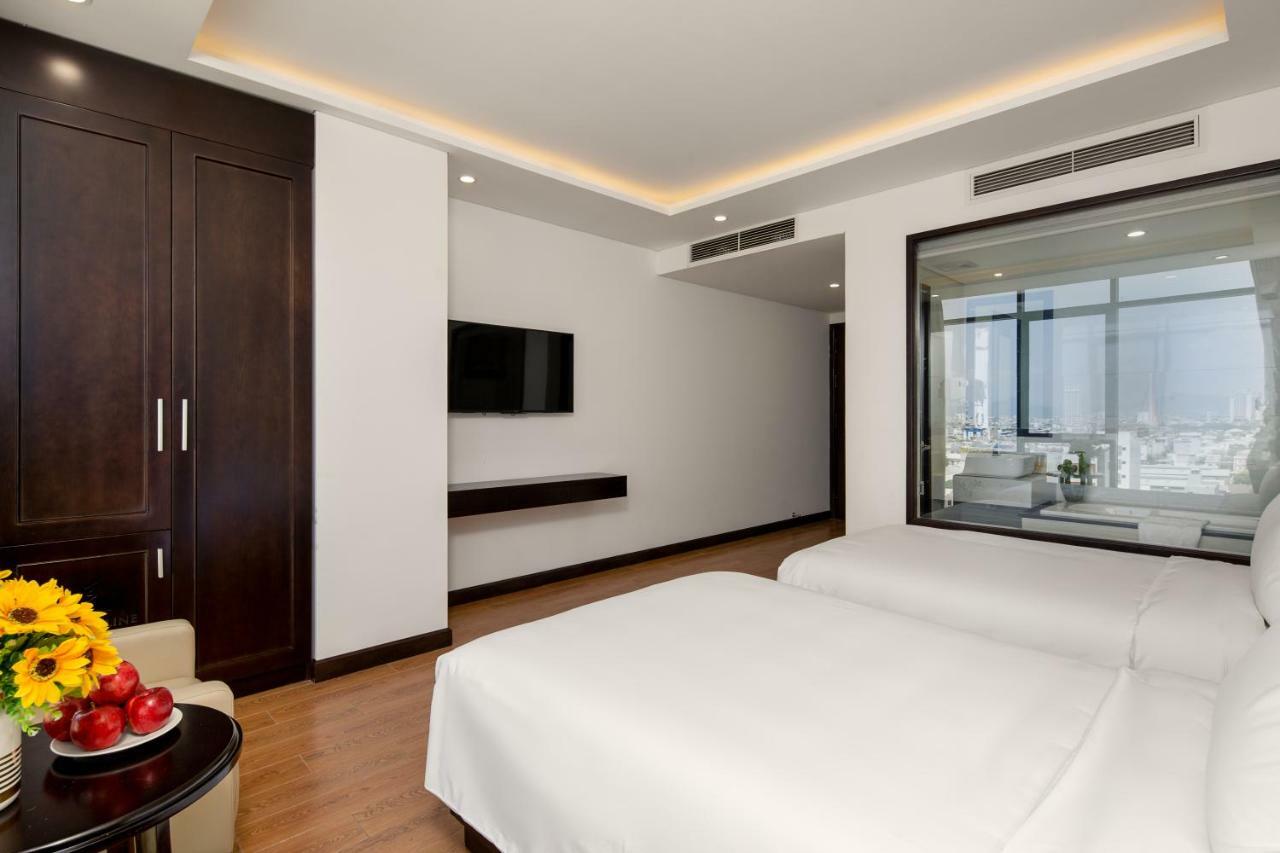 Golden Line Hotel Danang Экстерьер фото