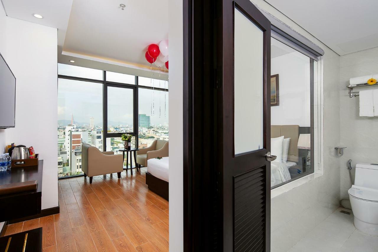Golden Line Hotel Danang Экстерьер фото